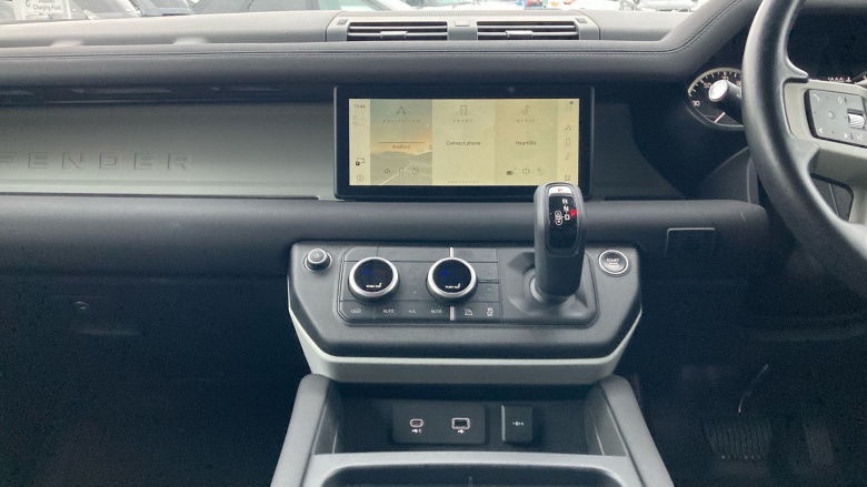 Land Rover Defender 3.0 D250 SE 110 5dr Auto [7 Seat] Diesel Estate